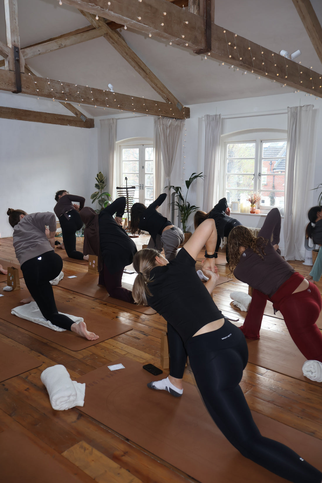 10 Yoga Poses to Release Blockages - Willoma