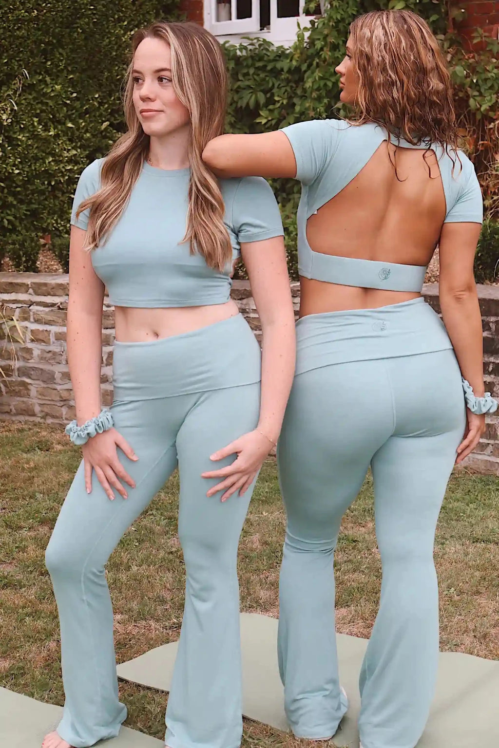 The Thea Flares | Bamboo Fold Over Waist Flared Leggings - Willoma